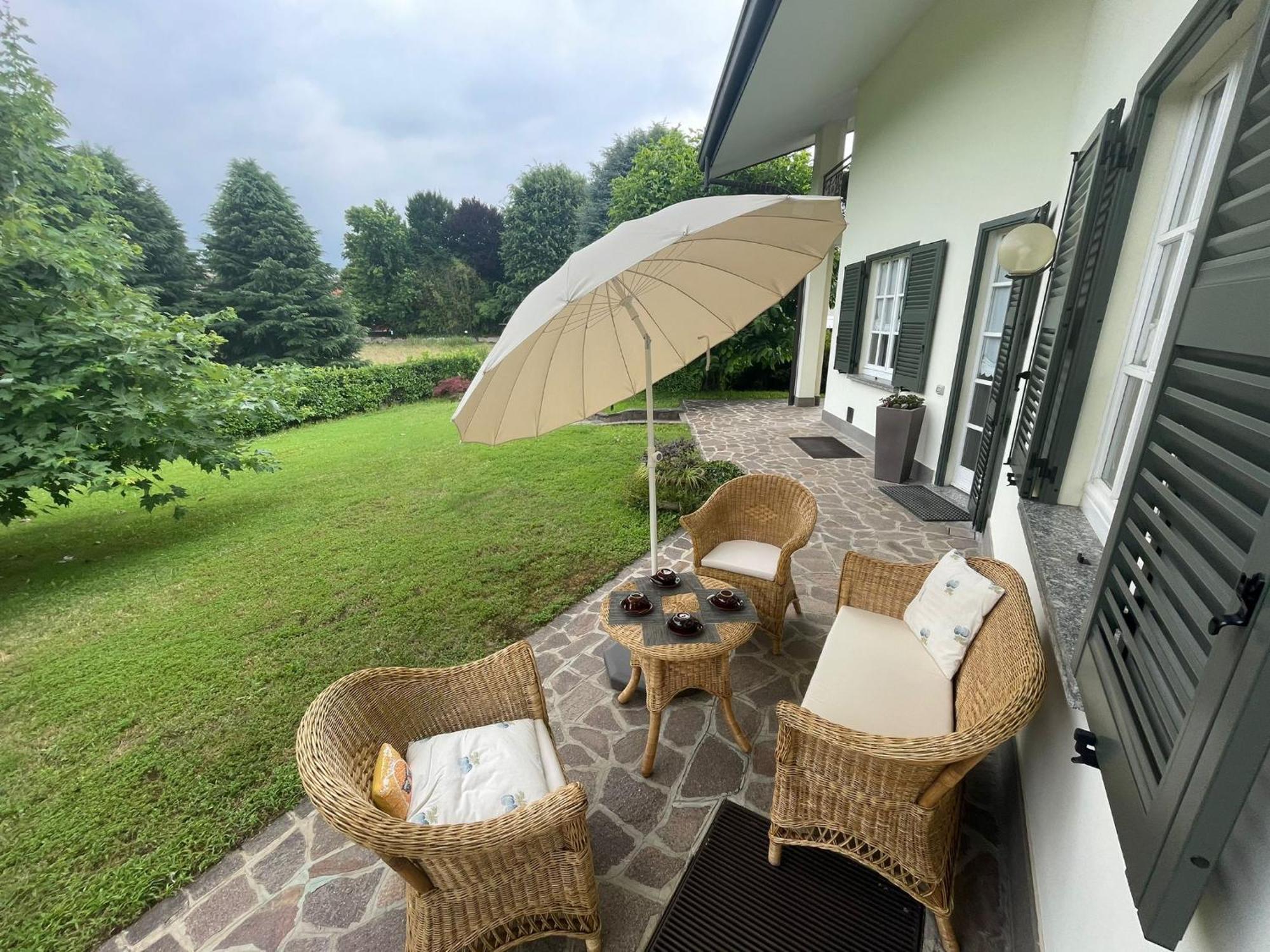 B&B Marilena Guanzate Extérieur photo