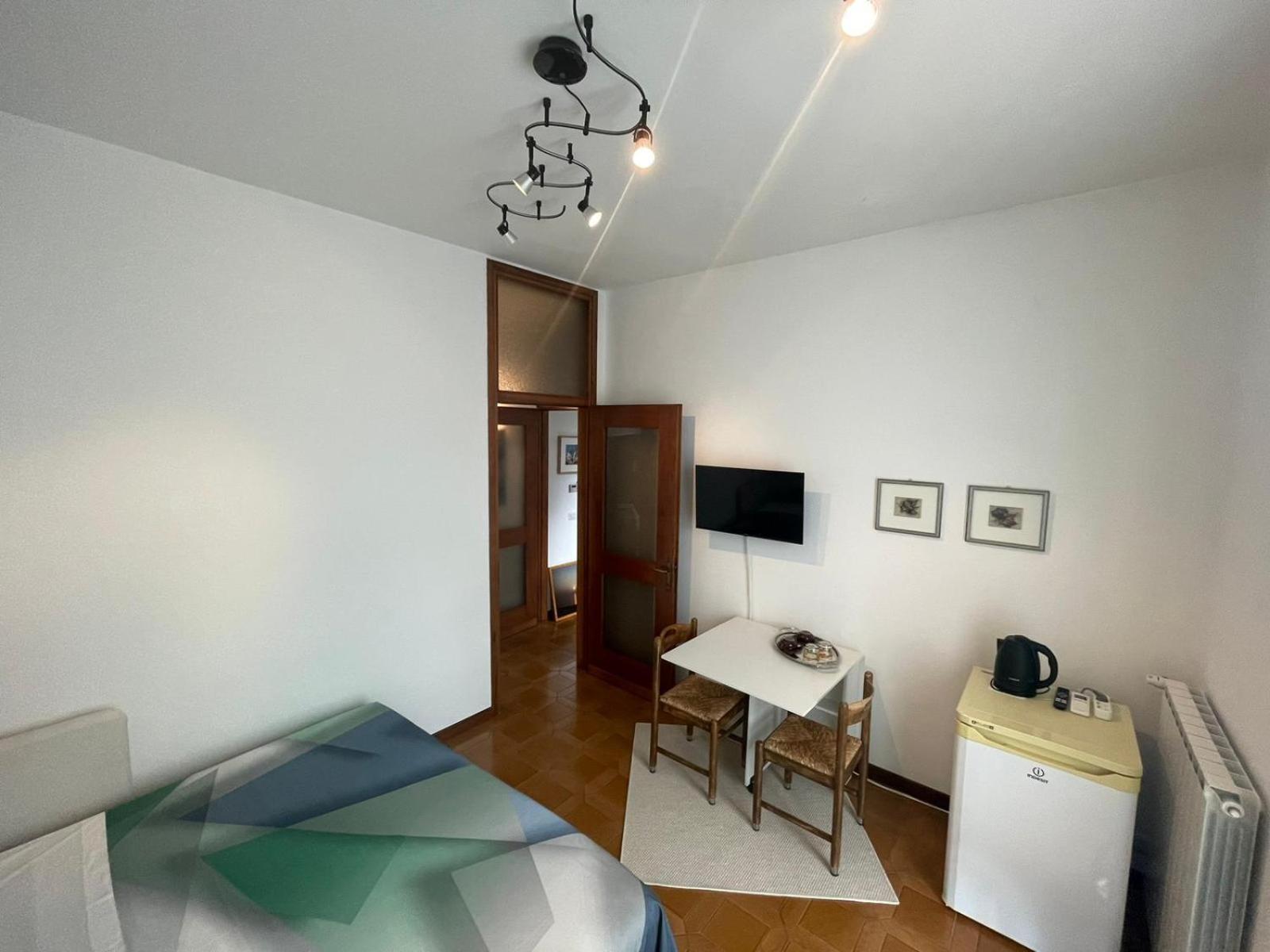B&B Marilena Guanzate Extérieur photo